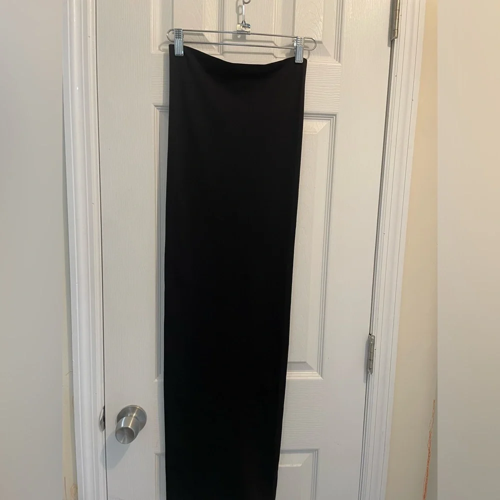 Babaton Elegant Black Maxi Skirt
